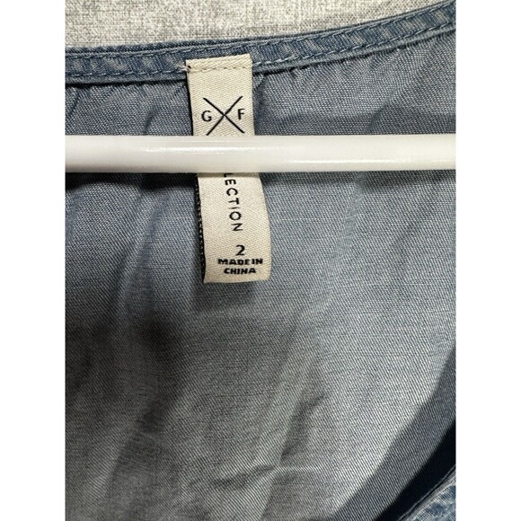 GF Collection Women's Blue Chambray Shift Dress Cap Sleeve Button Front Size 2 - Picture 3 of 7